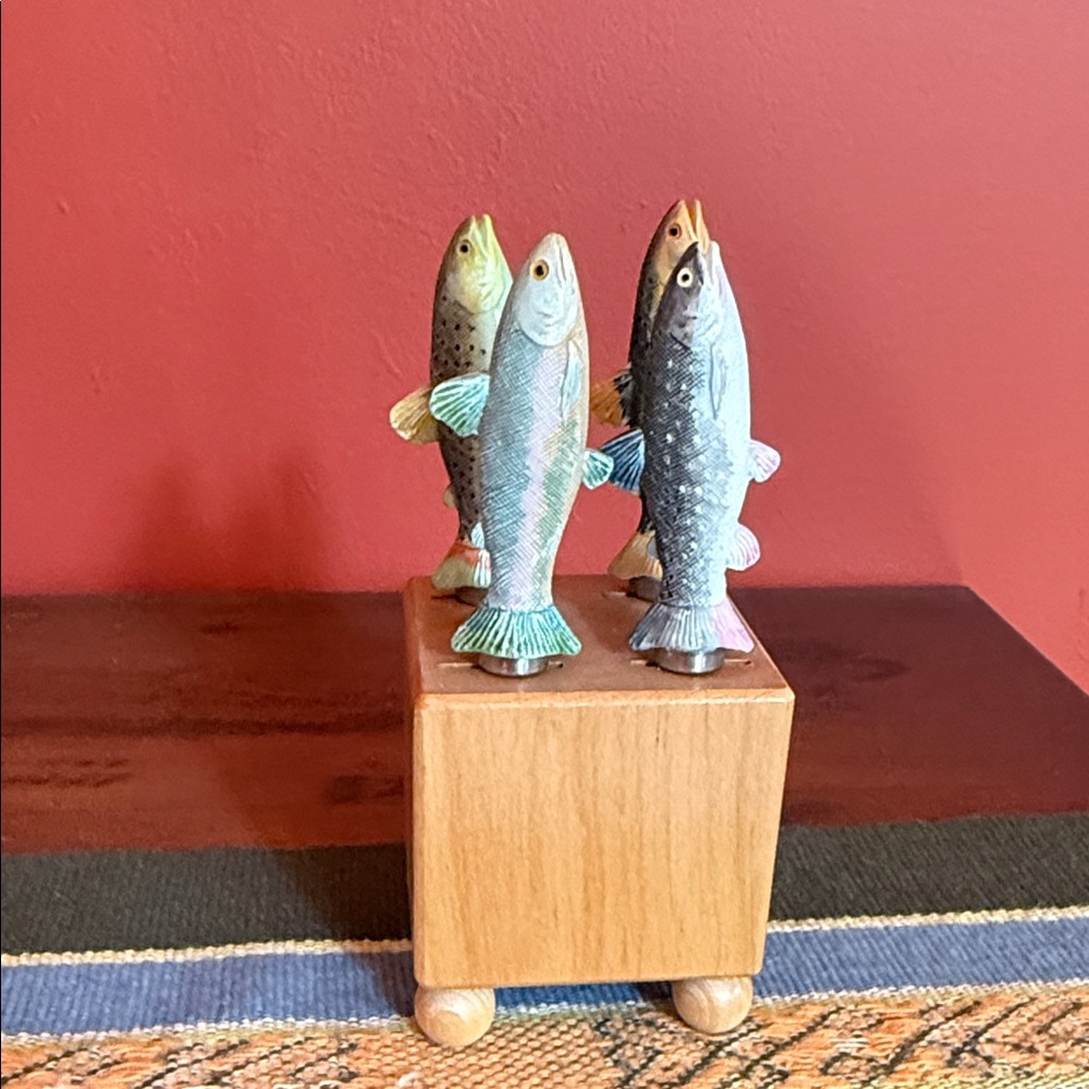 Out Of The Woods Of Oregon Cheese Spreader Set - Picture 1 of 3